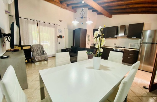 San Teodoro City Centre Apartment | Villetta Todde con Piscina