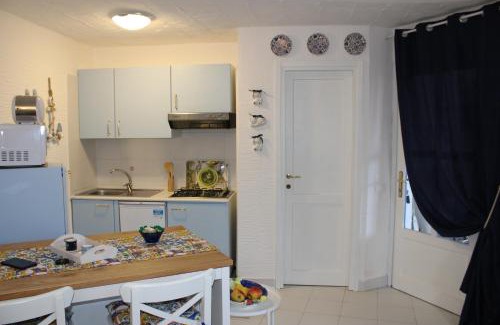 San Teodoro Apartment | Villino B1 - IL MARE IN UNA STANZA