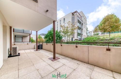 Bron Apartment | Vinatier - Lyon 2 - LB - Large family apartment with parking in Lyon