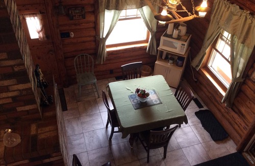 St. Paul House | Vincent Log Cabin