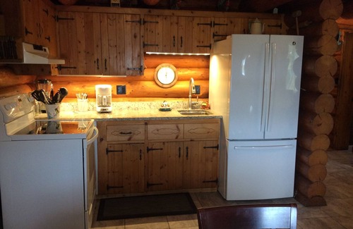 St. Paul House | Vincent Log Cabin