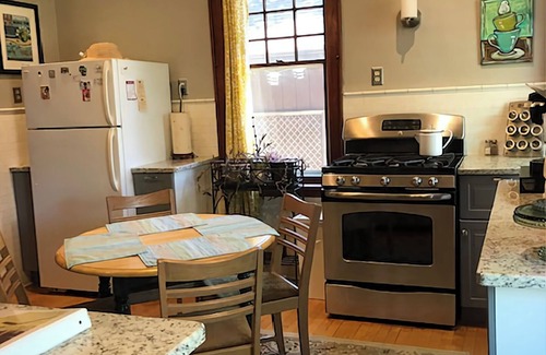 Washington Heights Apartment | Vine Street Home