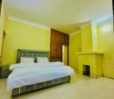 Dunga Gali Apartment | Vine wood cotteg