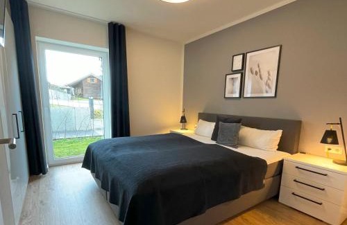 Heringhausen Apartment | Vinkennest am Diemelsee - Sonnenweg 44 - Kinderfreundliche Ferienwohnung mit Sauna, Terrasse, Garten und Seeblick!