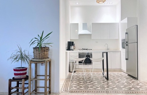 Beirut Apartment | Vintage Apt 4BR MarMikhael w24/7power