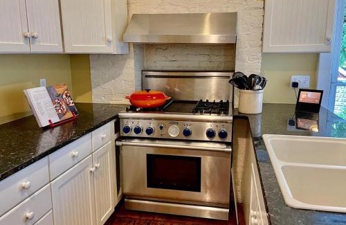 Annapolis House | Vintage Charm: Annapolis Retreat