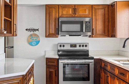 Indian Rocks Beach Villa | Vintage Florida Beach Cottage, one block to the sand of Indian Rocks Beach FL