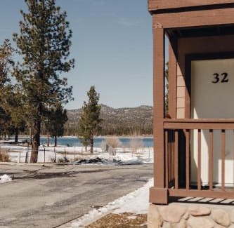 Big Bear Lake Hotel | Vintage Lakeside Inn