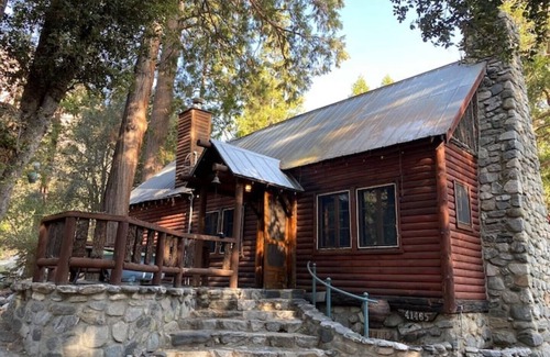 Forest Falls Cabin | Vintage Mountain Cabin
