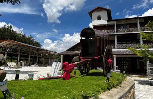 Alur Hotel | Vintage Village Resort & Spa