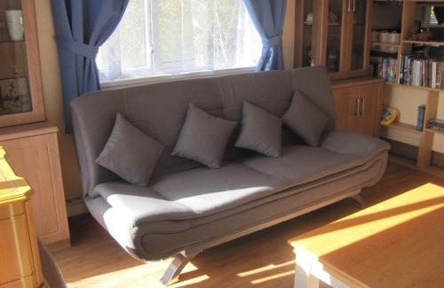 Ringwood Resort | Violet 28 Oakdene Forest Park