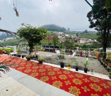 Thalayathimund Hotel | Violet Residency Ooty