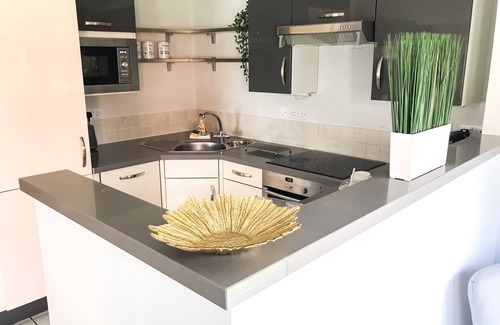 Swindon Apartment | Violet's Corner: Luxury Swindon Town Apartment: