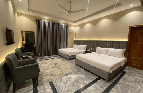 Peshawar Hotel | VIP Express Peshawar