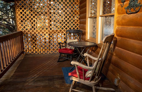 Pine Mountain Cabin | Visit Callaway's Pumpkins and Fantasy in Lights with us at Mountain Getaway!