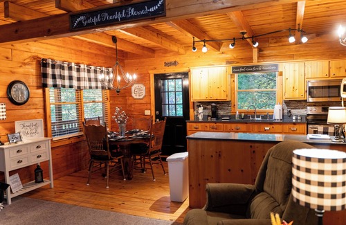 Pine Mountain Cabin | Visit Star Haven and come see Callaway's Pumpkins and Fantasy in Lights!