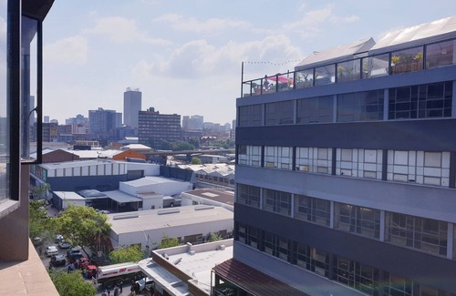 Downtown Johannesburg Apartment | Visiting Joburg! Stay at Maboneng! Downtown Johannesburg