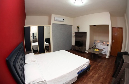 Haret Sakher Hotel | Vista Del Mar Hotel