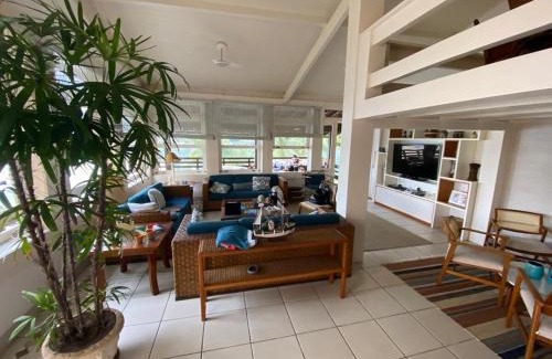 Caieira House | Vista dos sonhos na beira do mar de Angra com pier