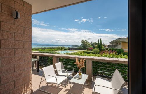 Lugana Apartment | VISTA - Lake & Pool