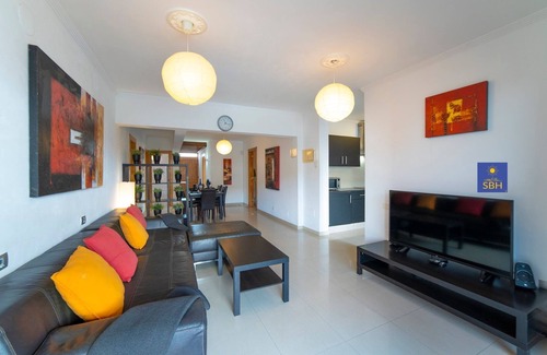 Playa Blanca House | Vista Montaña – Playa Blanca with Private Pool & Wheelchair Friendly