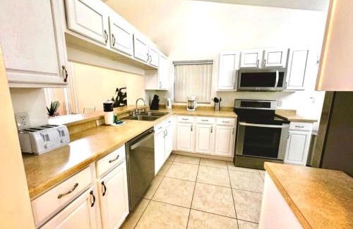 Indian Wells House | Vista para o lago Casa c/piscina