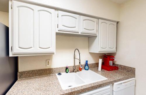 Sierra Vista House | Vista Sol Retreat