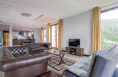 Murree Apartment | Vista Valle