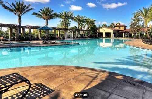 Lake Forest House | Vista Views on Siena