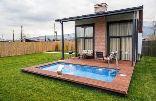 Kartepe Villa | Vital Göl Sapanca Özel Havuzlu Bungalov & Villa