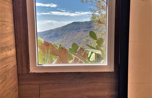 La Solana Cottage | Viuter - Rural Cave House Miguel's refuge, hot tub