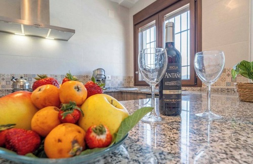 El Gastor Villa | Vivienda Rural Villa Madrid Alcazar El Gastor by Ruralidays