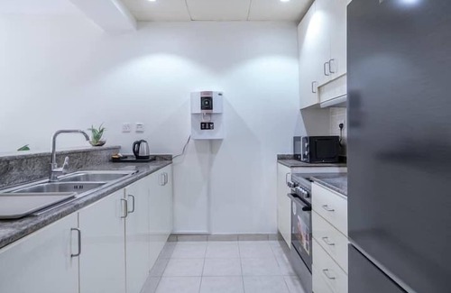 Sheikh Zayed Road Apartment | Vogue - Spacious 3BHK Greens & Views