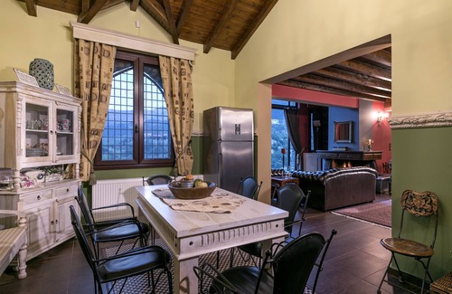 Eptalofos Villa | Volhon Mansions of Parnassos