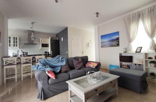 Caleta de Famara Apartment | VolKKanrentals Casa Chinijo