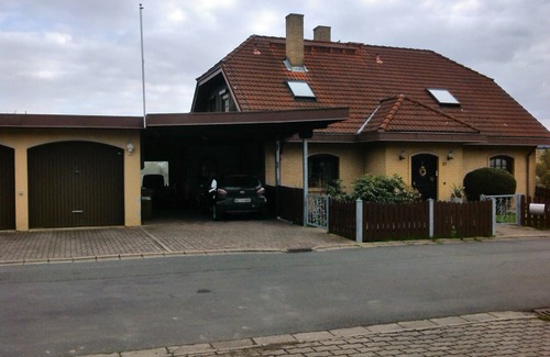 Schwarzenbach an der Saale Apartment | vollausgestattetes Feriendomizil mit traumhaften Garten und Grillmöglichkeit