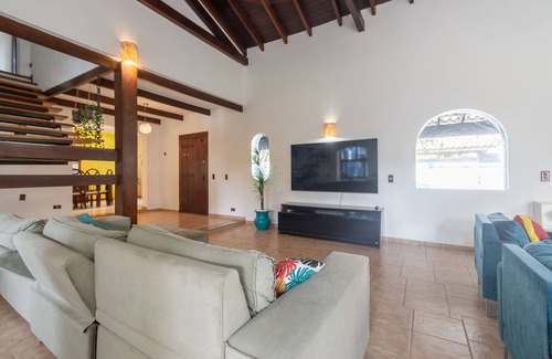 Praia de Barequecaba House | Vrbo Property