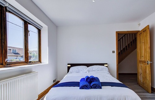 Sheerness House | Vrbo Property