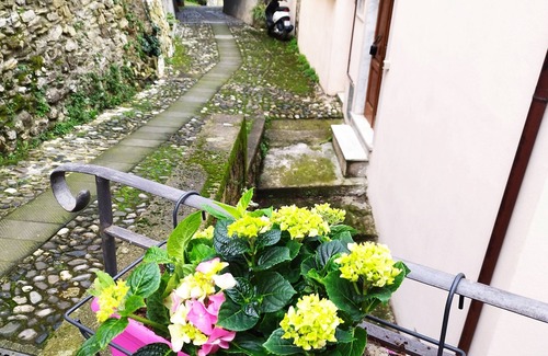 Vezzano Ligure Apartment | Vrbo Property