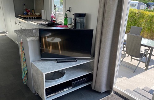 Scharendijke Cabin | Vrbo Property