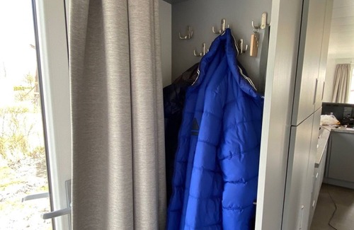 Scharendijke Cabin | Vrbo Property