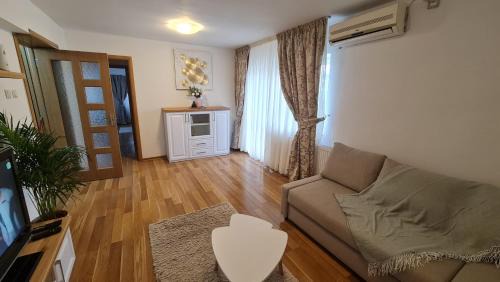 Otopeni Apartment | VS Central apartment
