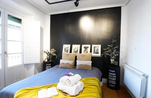 Old Town of Avila Apartment | VUT iDesign 2