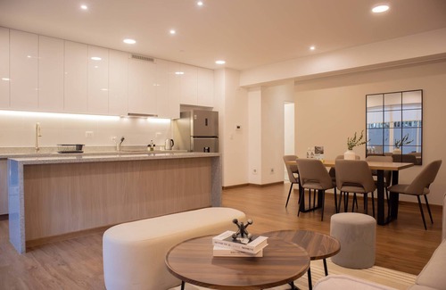 Armendariz Apartment | w Chic 2BR w Indoor Terrace in Miraflores