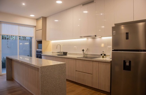 Armendariz Apartment | w Chic 2BR w Indoor Terrace in Miraflores