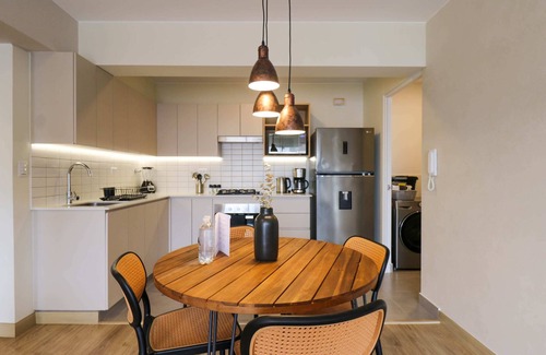 Santa Cruz Apartment | w* | Impressive 2BR with balcony in Miraflores