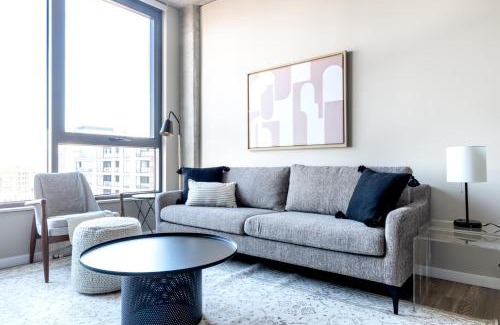 West Loop Apartment | W Loop 1BR w Pool Gym nr Fulton Mkt CHI-293