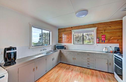 Coles Bay House | Waders