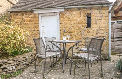 Bourton House | Wadham Cottage