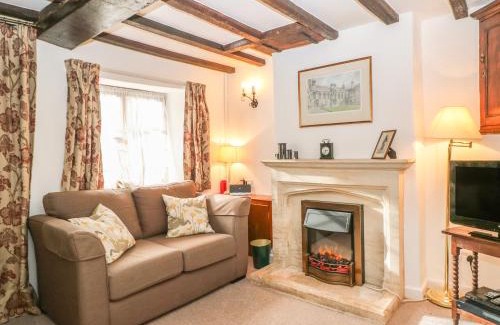 Bourton House | Wadham Cottage